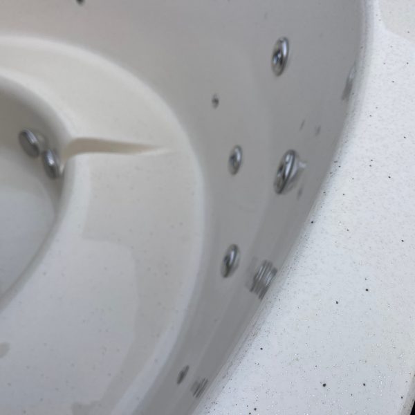 kubla vanna ar granița efektu