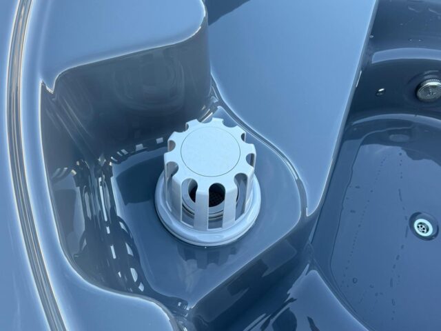 Akrila kubla baseins