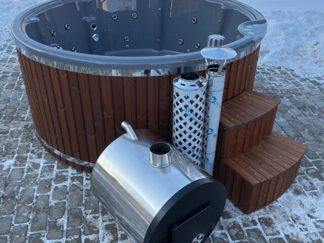 Akrila kubls ar ārējo krāsniņu