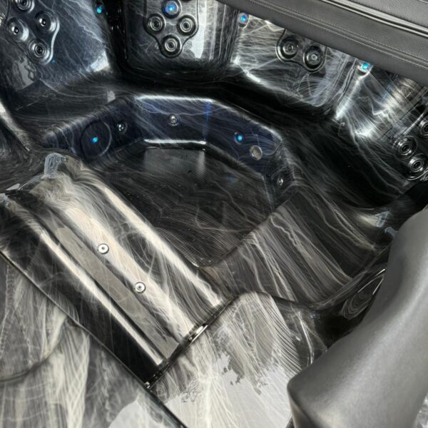 Akrila kubls ar siltinātu termovāku