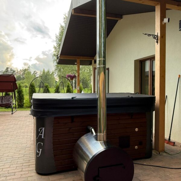 Akrila kubls ar ārējo krāsniņu