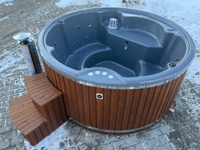 Akrila kubls ar integrētu krāsniņu