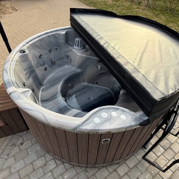 Lielais akrila kubls ar integrēto krāsni, hidromasāžu, gaisa masāžu un filtrācijas sistēmu