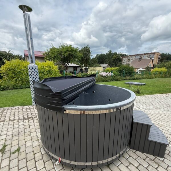 Stikla &scaron;ķiedras kubls ar integrētu krāsni, hidromasāžu, LED un termokoka apdari